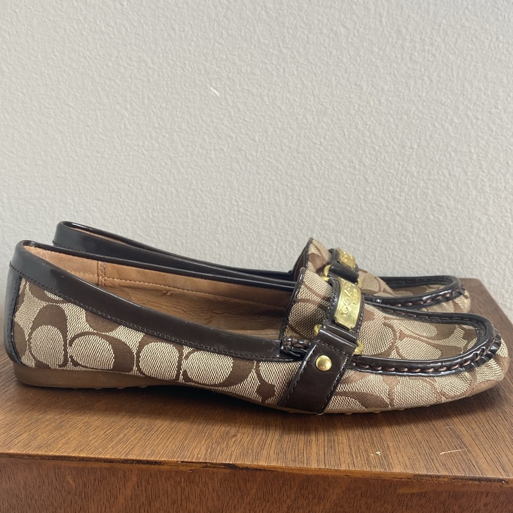 Coach Felisha Logo C Tan & Brown Loafer Flats Slip On Shoes, Women’s 9 B - Picture 4 of 15
